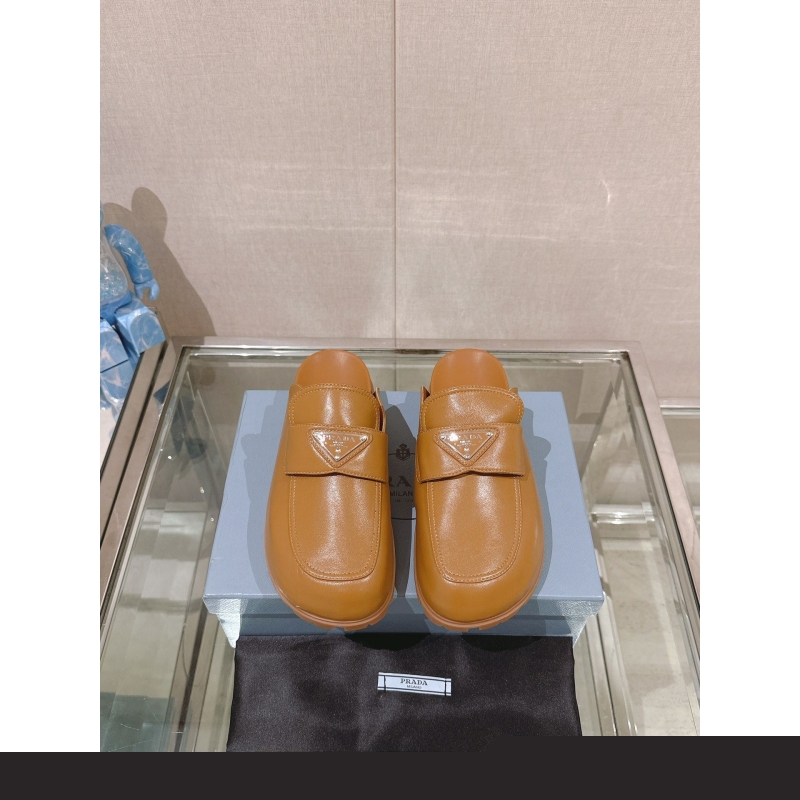 Pra*a slippers